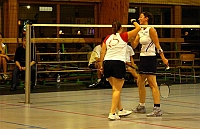  Shake hands