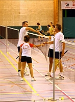 Shake hands
